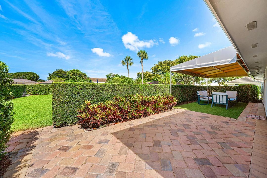 037-11609NorthLakeDrive-BoyntonBeach-FL-