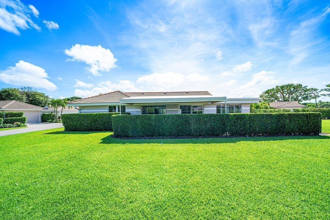 040-11609NorthLakeDrive-BoyntonBeach-FL-