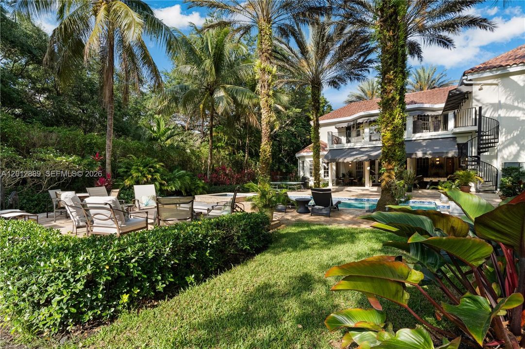 For Sale: $4,999,000 (6 beds, 5 baths, 4873 Square Feet)
