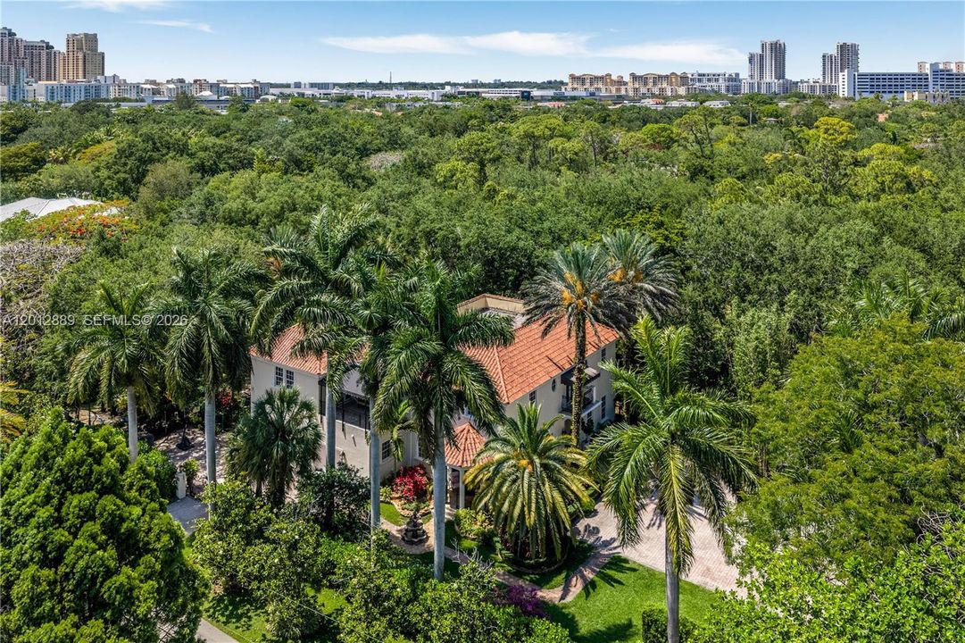 For Sale: $4,999,000 (6 beds, 5 baths, 4873 Square Feet)