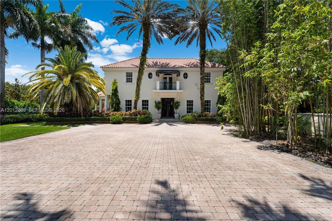 For Sale: $4,999,000 (6 beds, 5 baths, 4873 Square Feet)