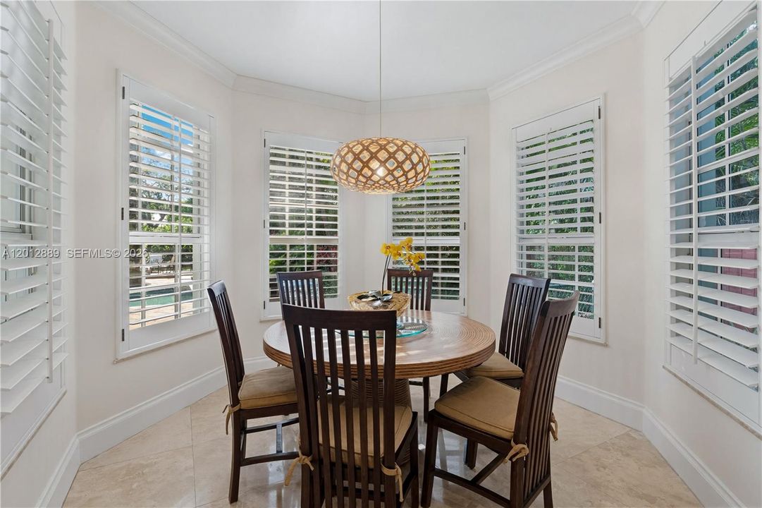 For Sale: $4,999,000 (6 beds, 5 baths, 4873 Square Feet)