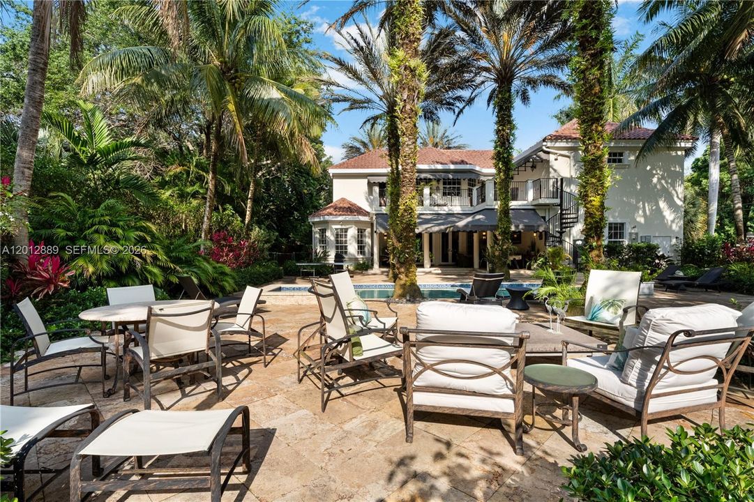 For Sale: $4,999,000 (6 beds, 5 baths, 4873 Square Feet)