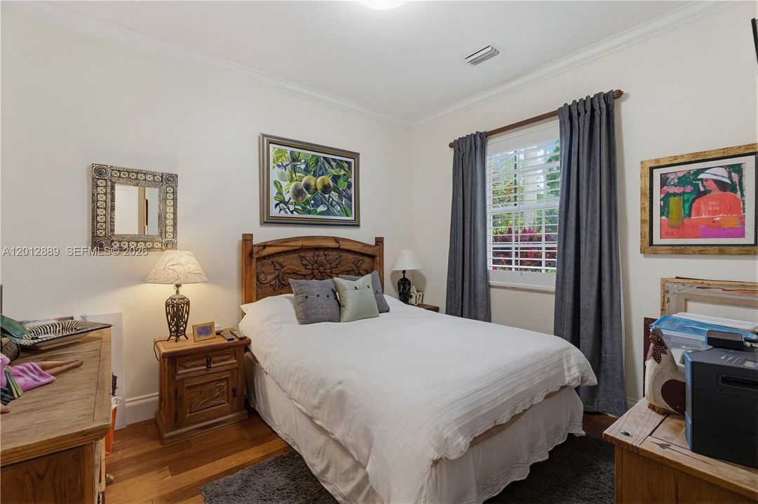 For Sale: $4,999,000 (6 beds, 5 baths, 4873 Square Feet)