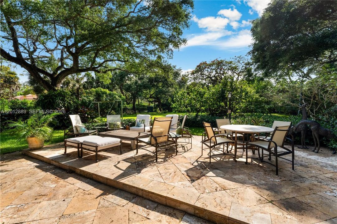 For Sale: $4,999,000 (6 beds, 5 baths, 4873 Square Feet)