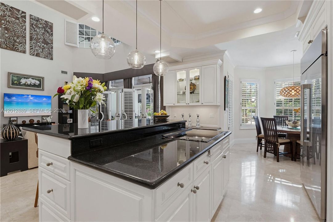 For Sale: $4,999,000 (6 beds, 5 baths, 4873 Square Feet)