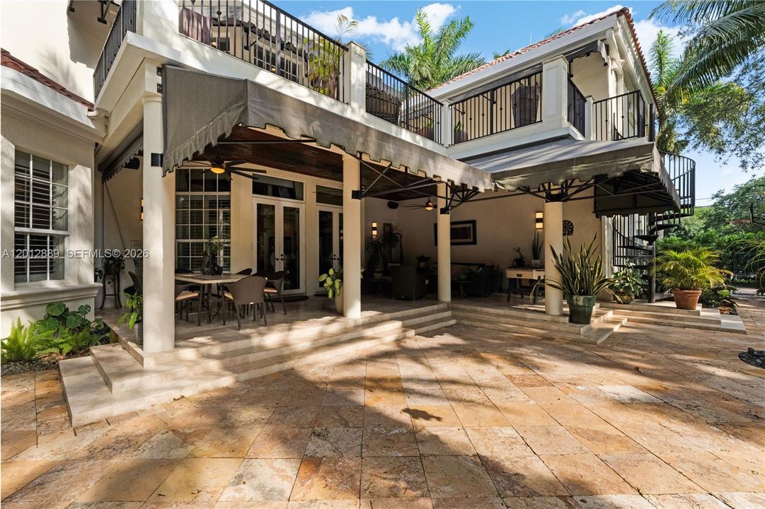 For Sale: $4,999,000 (6 beds, 5 baths, 4873 Square Feet)