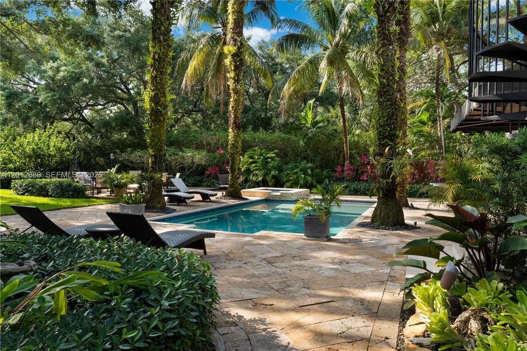 For Sale: $4,999,000 (6 beds, 5 baths, 4873 Square Feet)