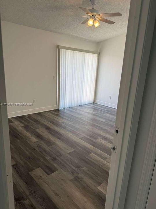 En Renta: $2,200 (3 camas, 2 baños, 1372 Pies cuadrados)