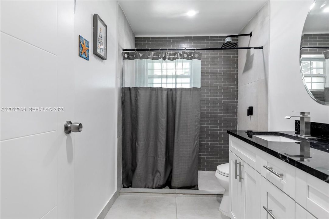 En Renta: $4,650 (3 camas, 2 baños, 1131 Pies cuadrados)