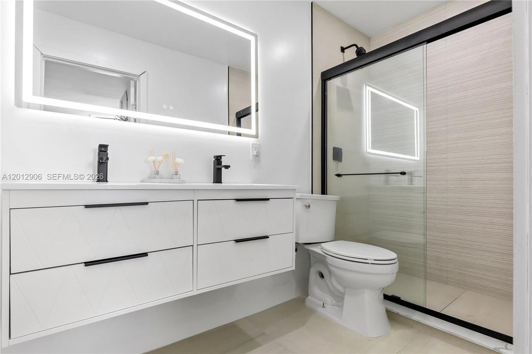 En Renta: $4,650 (3 camas, 2 baños, 1131 Pies cuadrados)