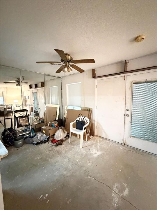 For Sale: $80,000 (2 beds, 2 baths, 920 Square Feet)