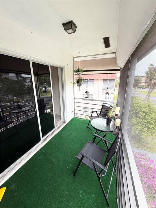 For Sale: $80,000 (2 beds, 2 baths, 920 Square Feet)