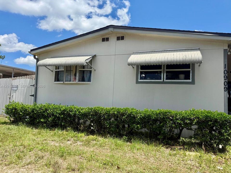 For Rent: $1,700 (3 beds, 2 baths, 0 Square Feet)