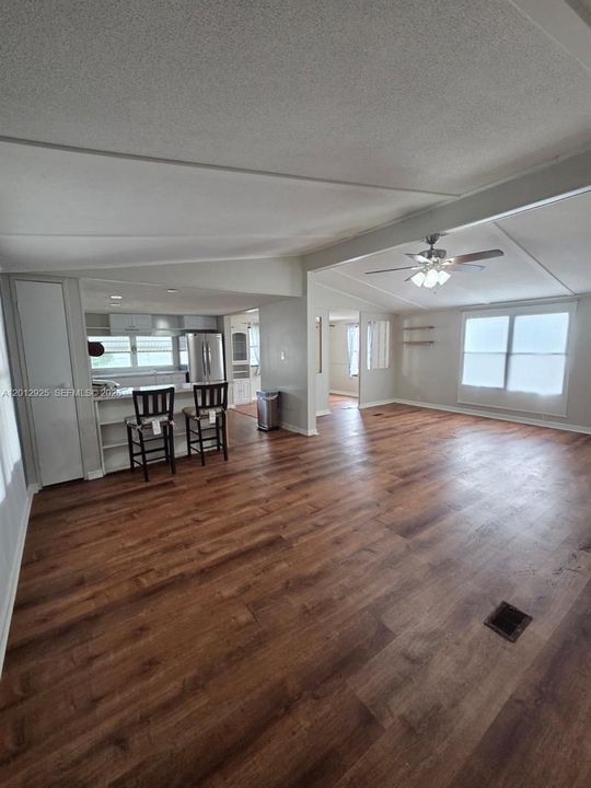 For Rent: $1,700 (3 beds, 2 baths, 0 Square Feet)