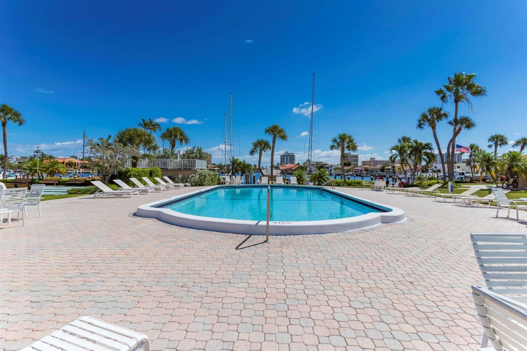 GUEST POOL
