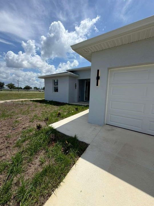 En Venta: $360,000 (3 camas, 2 baños, 1750 Pies cuadrados)