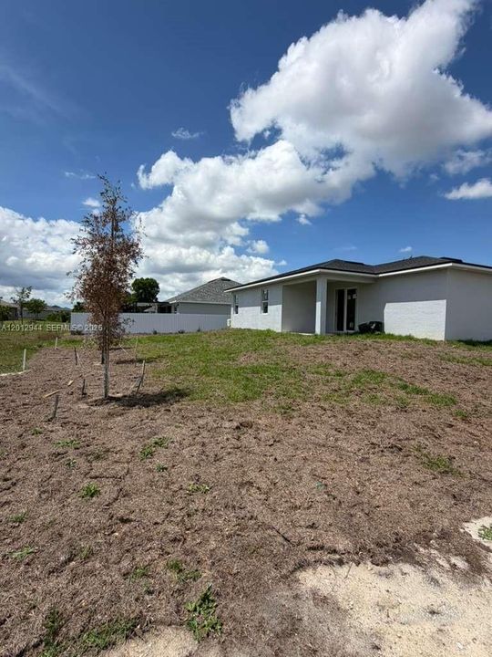 En Venta: $360,000 (3 camas, 2 baños, 1750 Pies cuadrados)