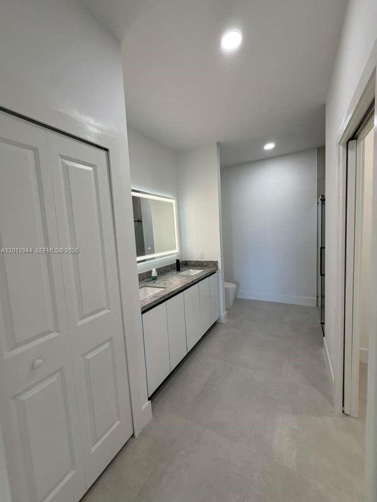 En Venta: $360,000 (3 camas, 2 baños, 1750 Pies cuadrados)
