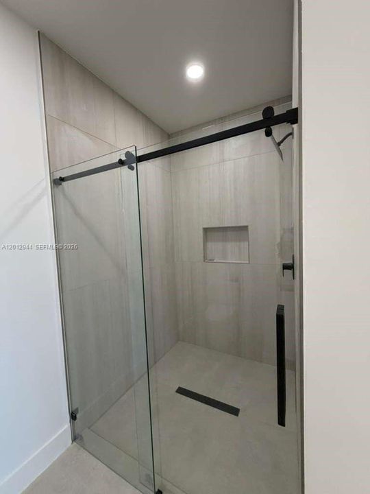 En Venta: $360,000 (3 camas, 2 baños, 1750 Pies cuadrados)