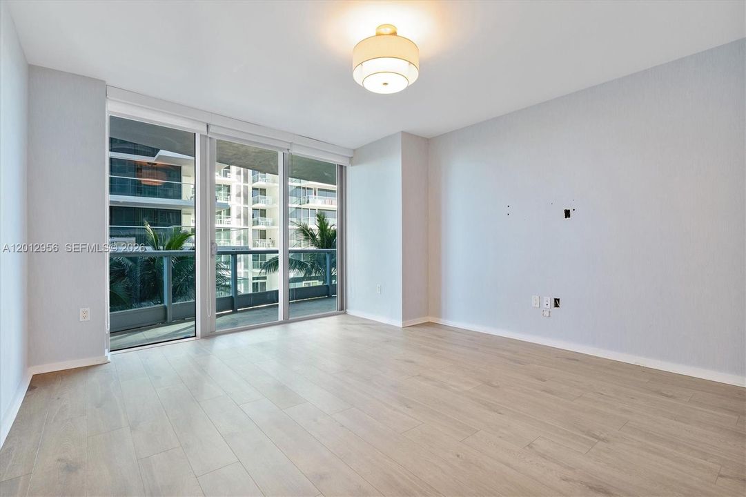For Sale: $1,670,000 (2 beds, 2 baths, 1614 Square Feet)