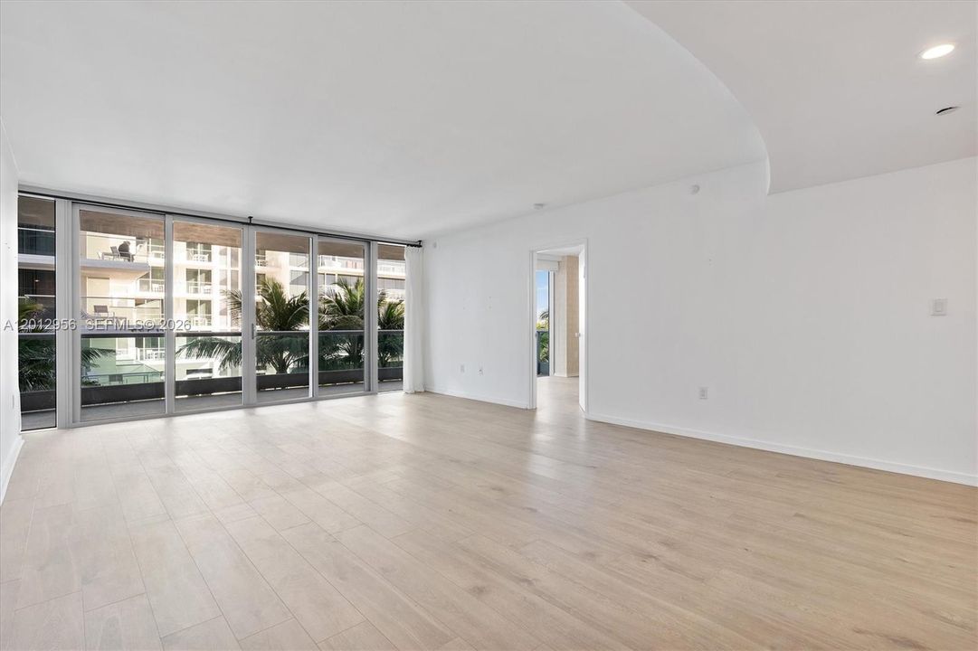 For Sale: $1,670,000 (2 beds, 2 baths, 1614 Square Feet)