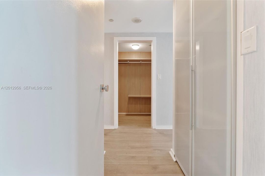 For Sale: $1,670,000 (2 beds, 2 baths, 1614 Square Feet)