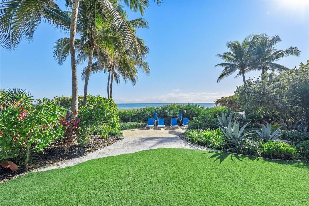For Sale: $1,670,000 (2 beds, 2 baths, 1614 Square Feet)