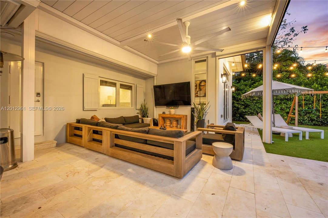 В аренду: $18,000 (4 спален, 3 ванн, 2801 Квадратных фут)