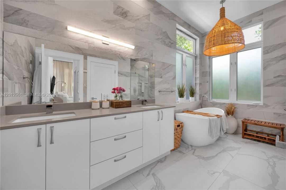 В аренду: $18,000 (4 спален, 3 ванн, 2801 Квадратных фут)