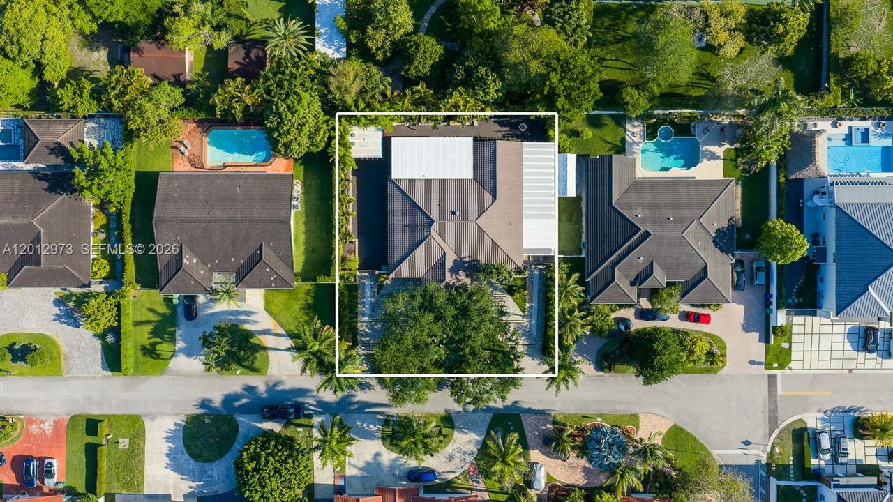 На продажу: $1,850,000 (4 спален, 2 ванн, 2254 Квадратных фут)