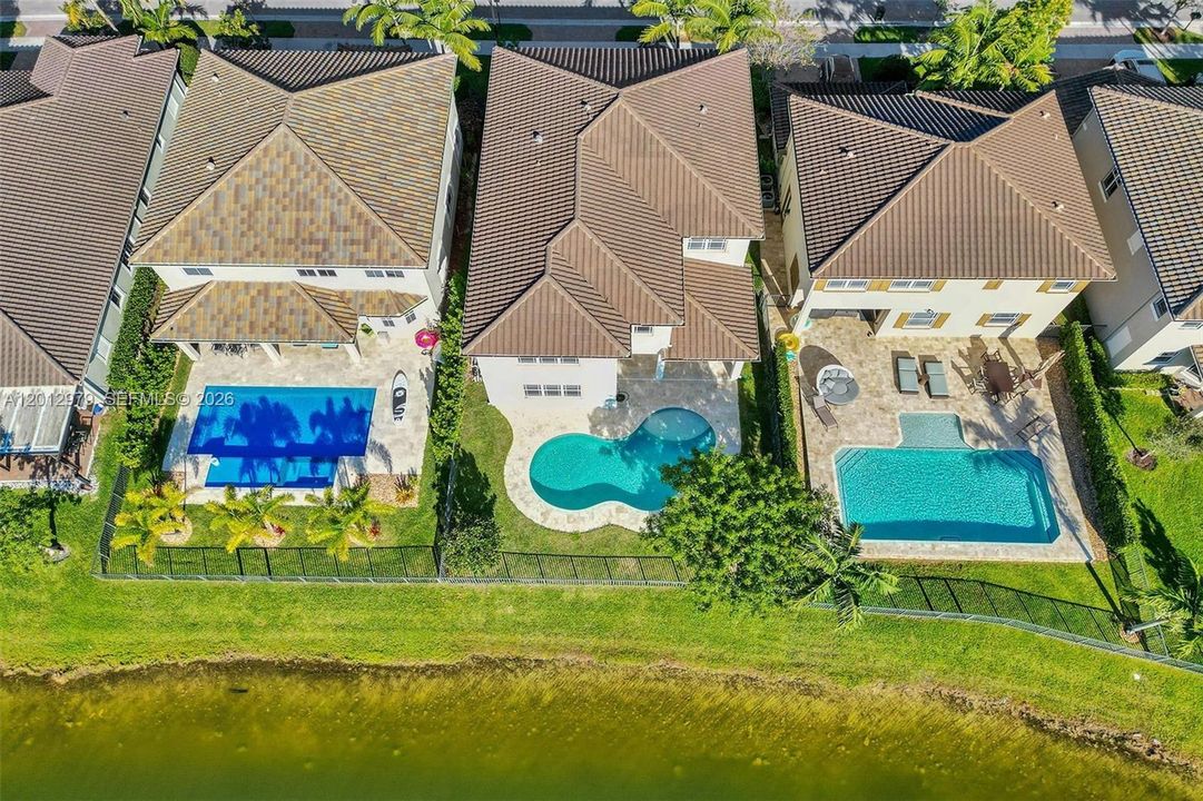 В аренду: $8,300 (5 спален, 4 ванн, 4176 Квадратных фут)