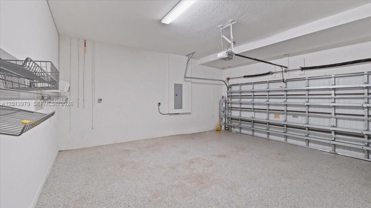 В аренду: $8,300 (5 спален, 4 ванн, 4176 Квадратных фут)