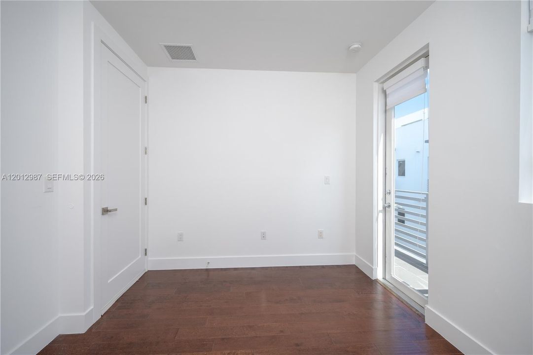 For Sale: $847,900 (4 beds, 3 baths, 2335 Square Feet)
