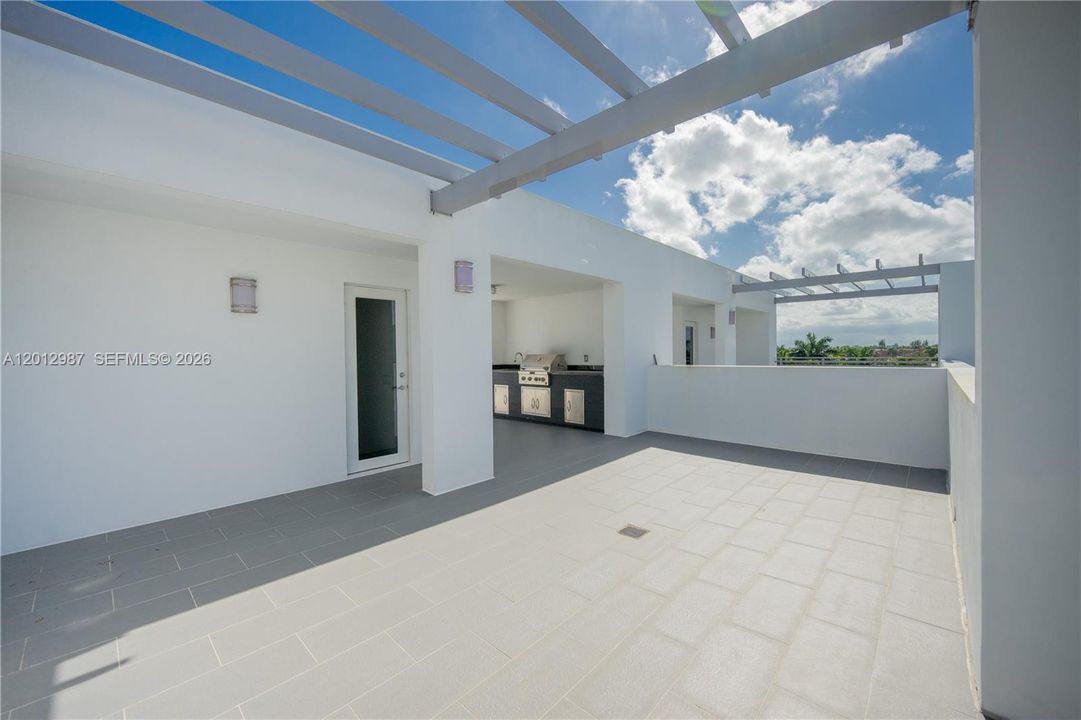 For Sale: $847,900 (4 beds, 3 baths, 2335 Square Feet)