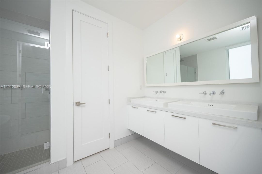 For Sale: $847,900 (4 beds, 3 baths, 2335 Square Feet)