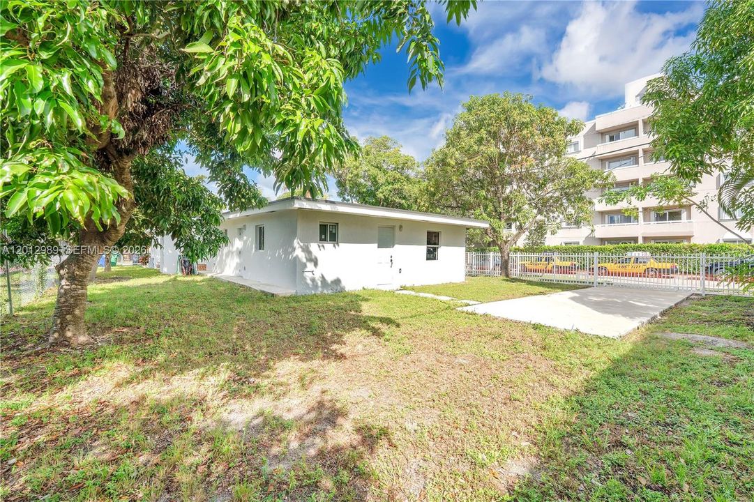 Под контрактом: $980,000 (0 спален, 0 ванн, 2003 Квадратных фут)