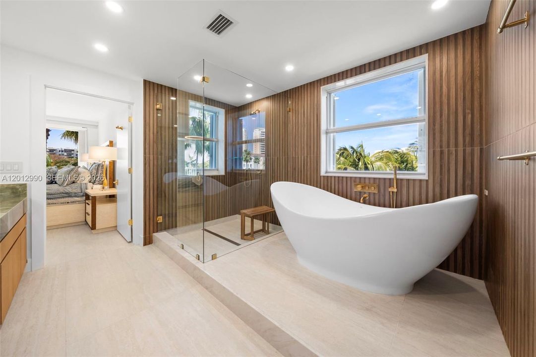 В аренду: $12,000 (2 спален, 2 ванн, 1700 Квадратных фут)