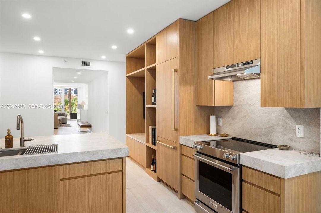 В аренду: $12,000 (2 спален, 2 ванн, 1700 Квадратных фут)