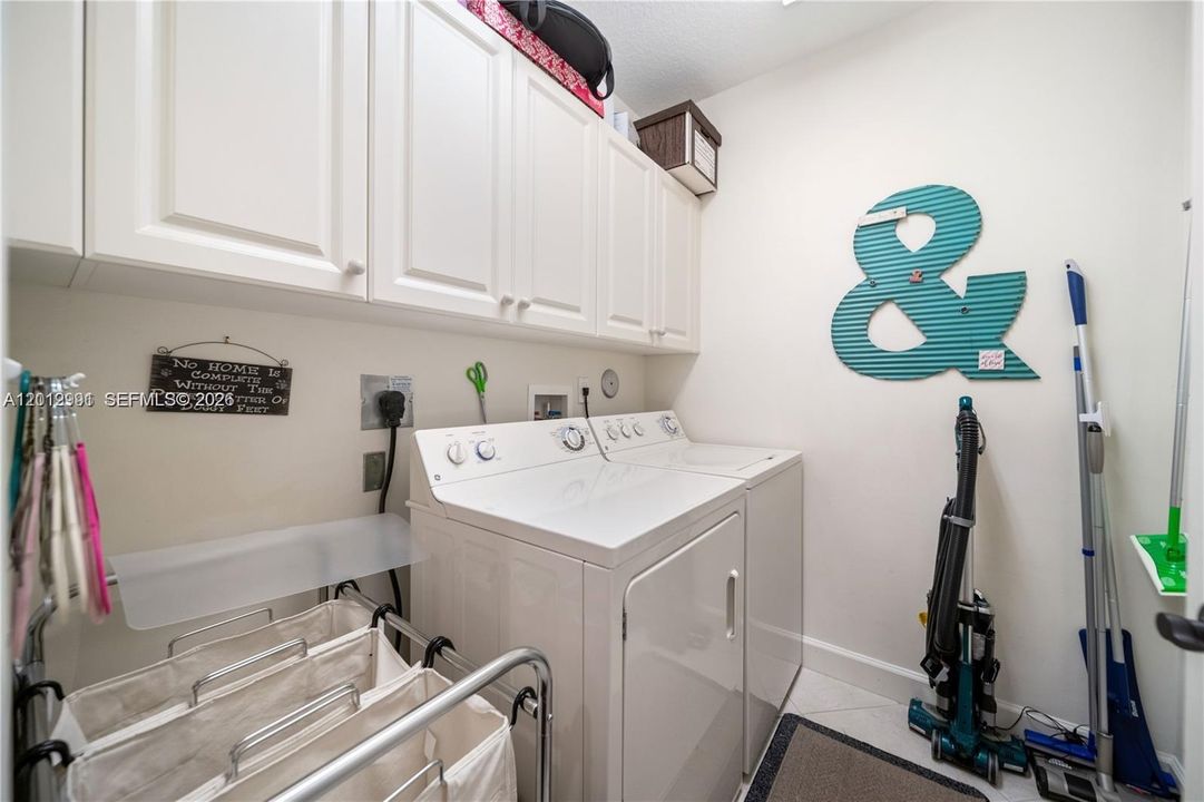 For Rent: $4,500 (2 beds, 2 baths, 1262 Square Feet)
