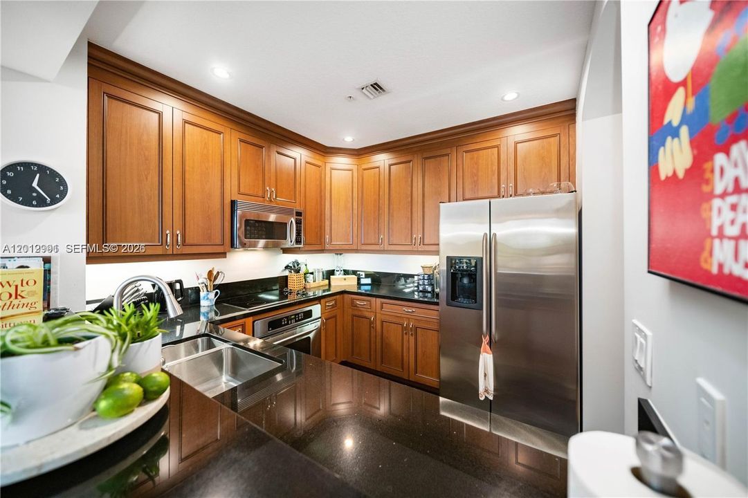 For Rent: $4,500 (2 beds, 2 baths, 1262 Square Feet)