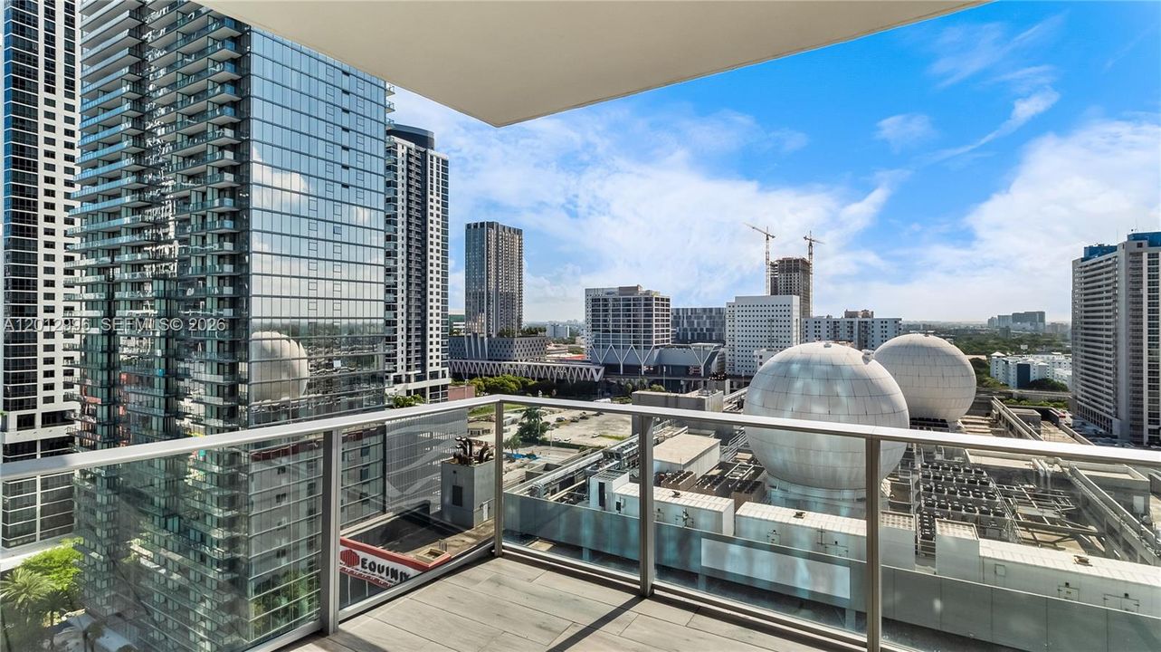 En Venta: $675,000 (1 camas, 2 baños, 1173 Pies cuadrados)