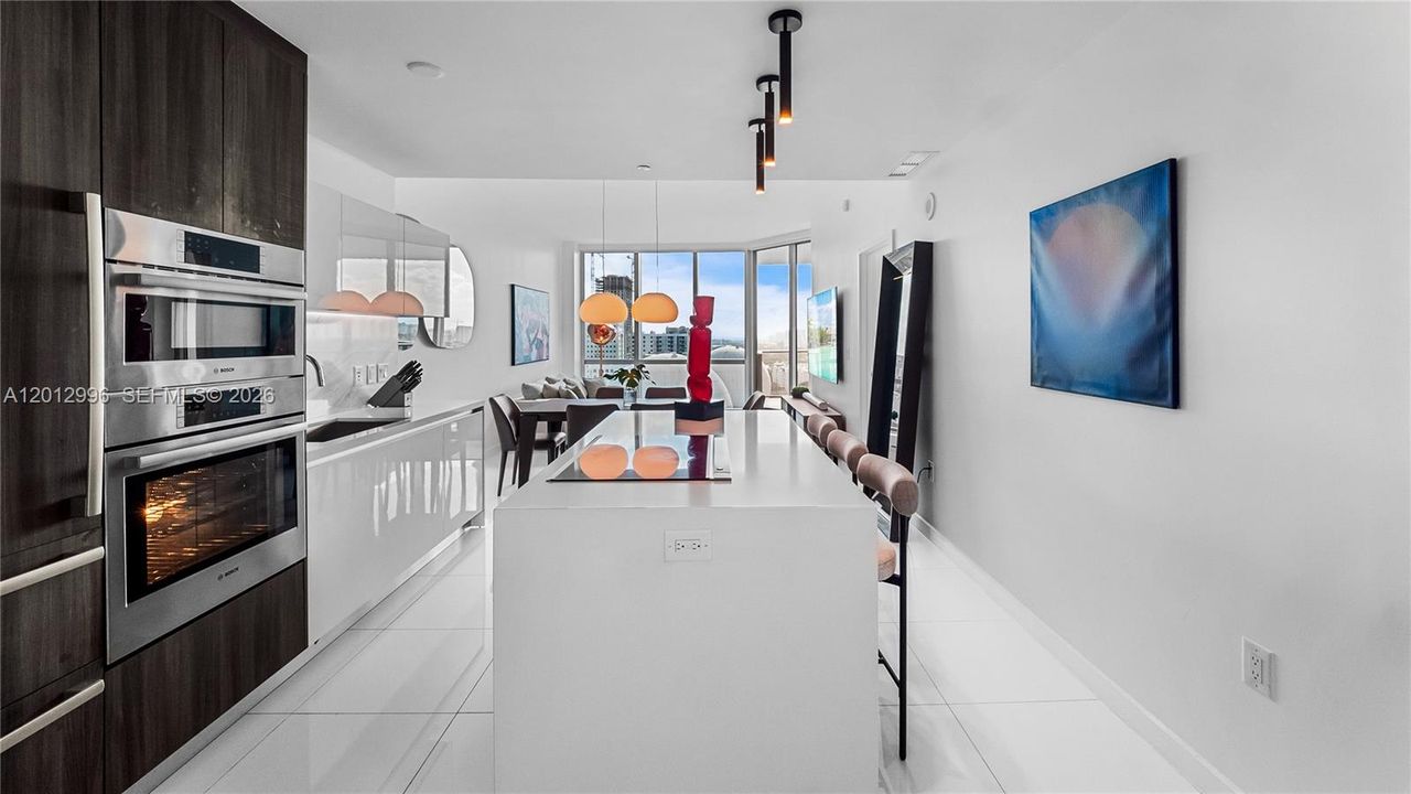 En Venta: $675,000 (1 camas, 2 baños, 1173 Pies cuadrados)