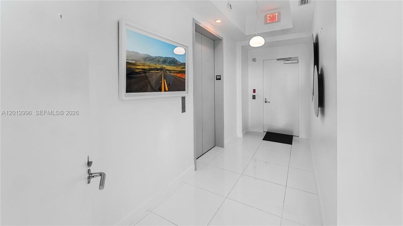En Venta: $675,000 (1 camas, 2 baños, 1173 Pies cuadrados)