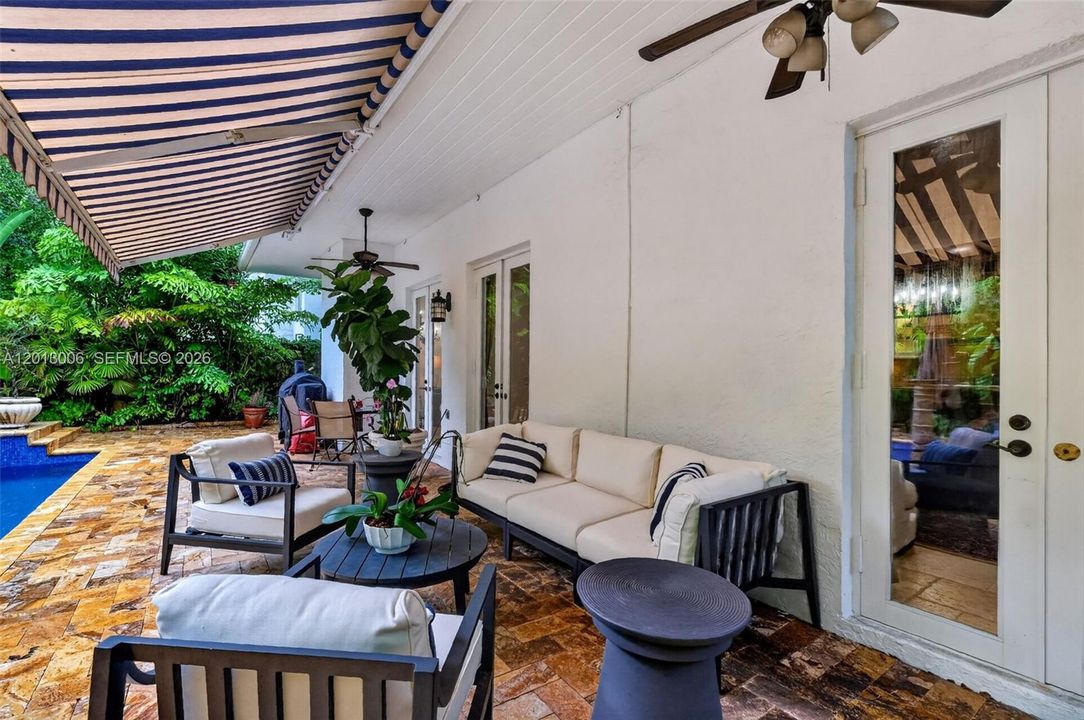 For Sale: $4,395,000 (6 beds, 4 baths, 4334 Square Feet)