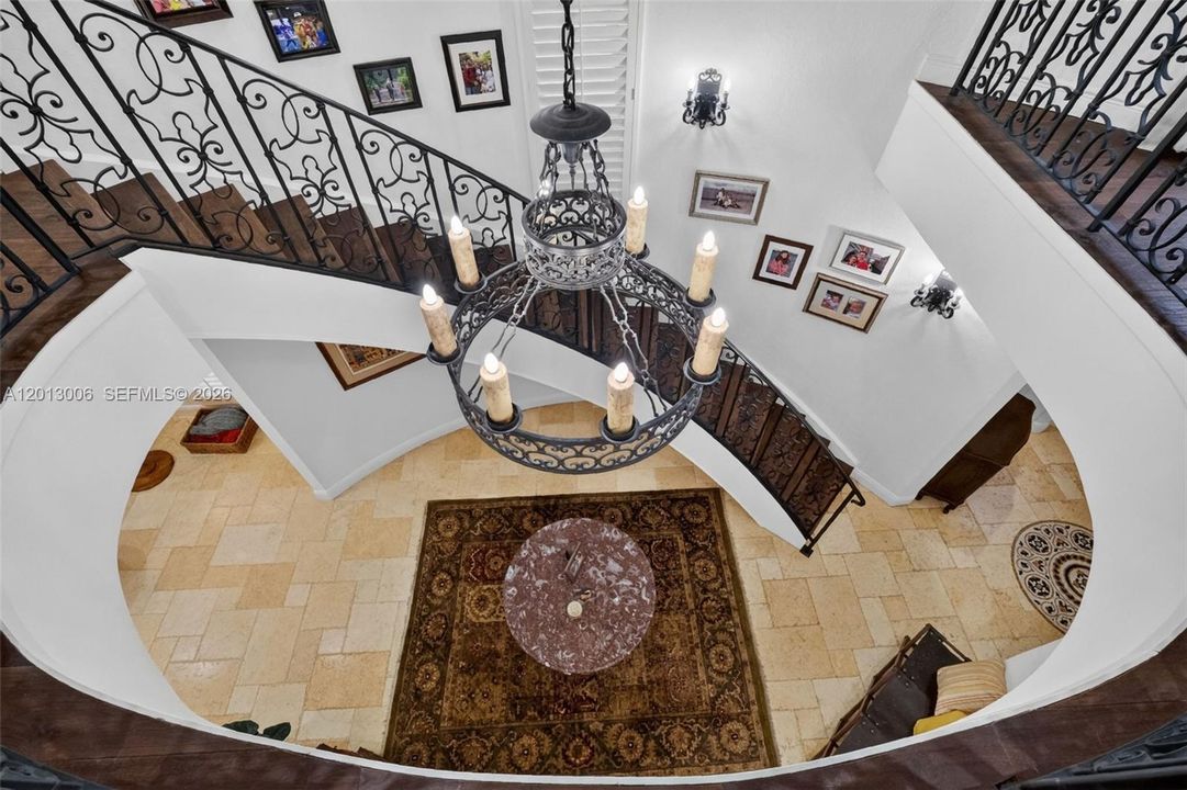 For Sale: $4,395,000 (6 beds, 4 baths, 4334 Square Feet)