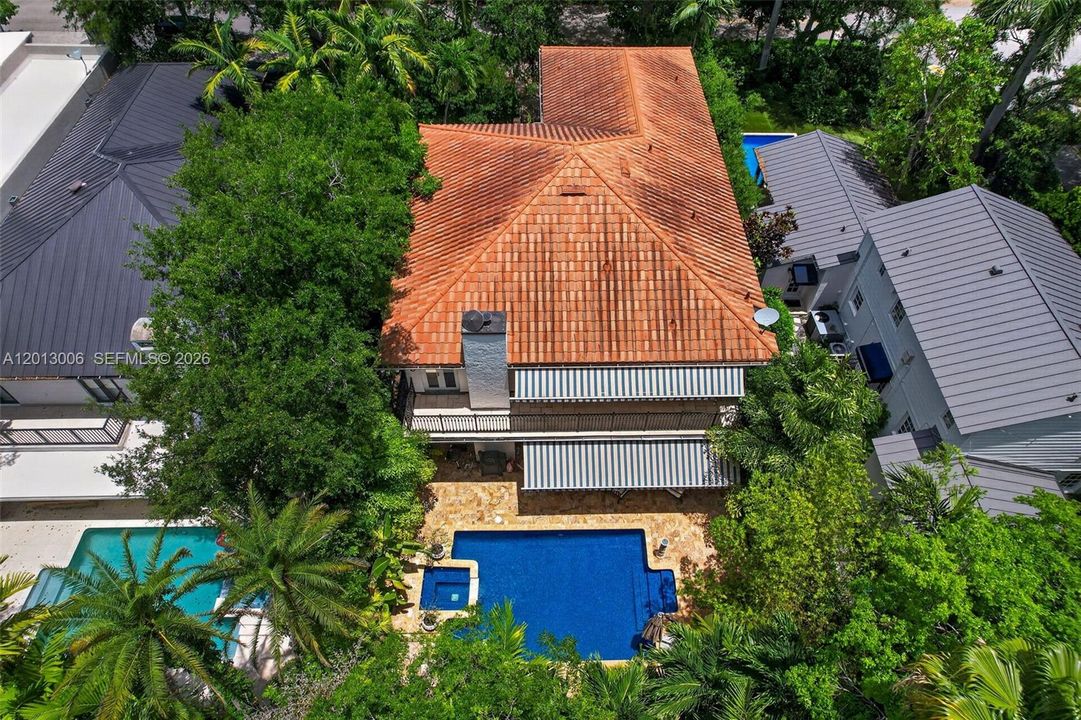 For Sale: $4,395,000 (6 beds, 4 baths, 4334 Square Feet)