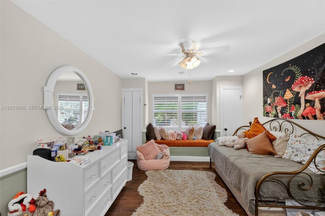 Bedroom 2nd floor