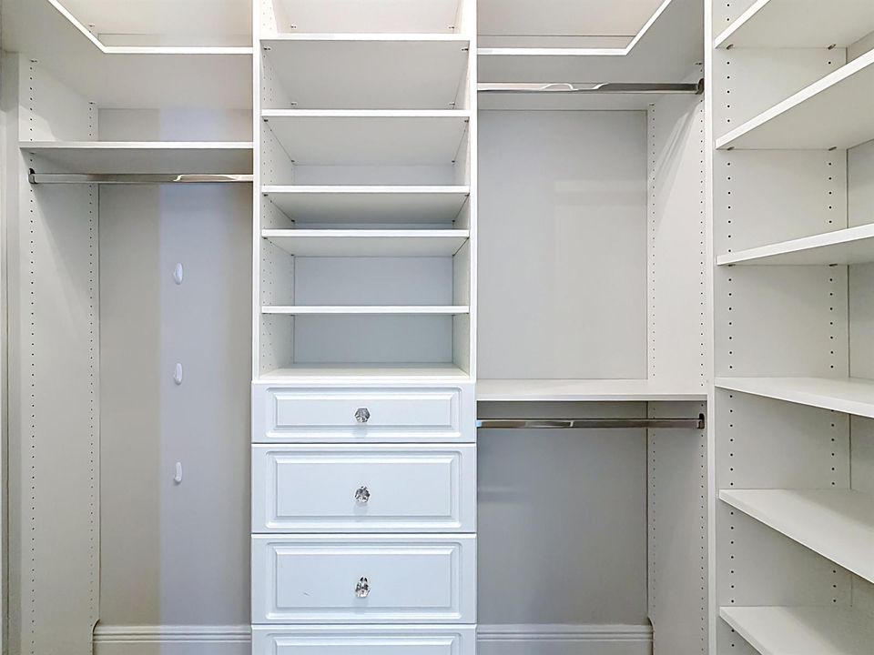 Walk-In Closet 1