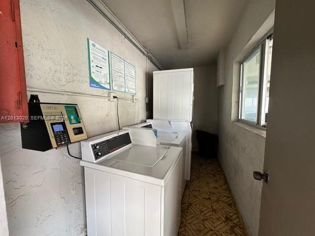 For Sale: $215,000 (2 beds, 1 baths, 805 Square Feet)